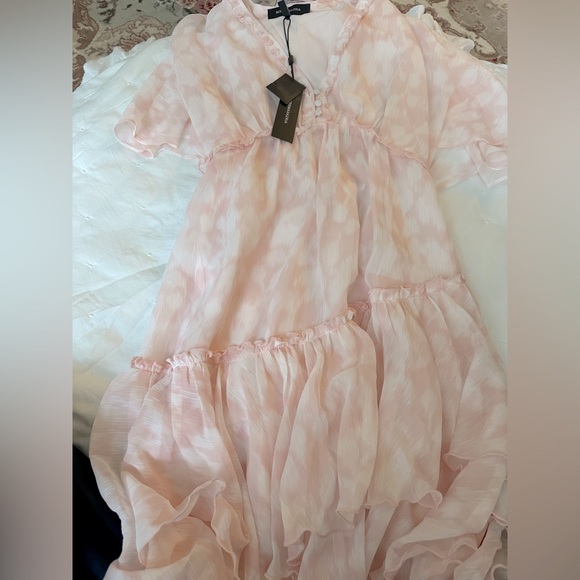 NWT BCBG- Potpourri Ruffled Dress - Picture 2 of 2